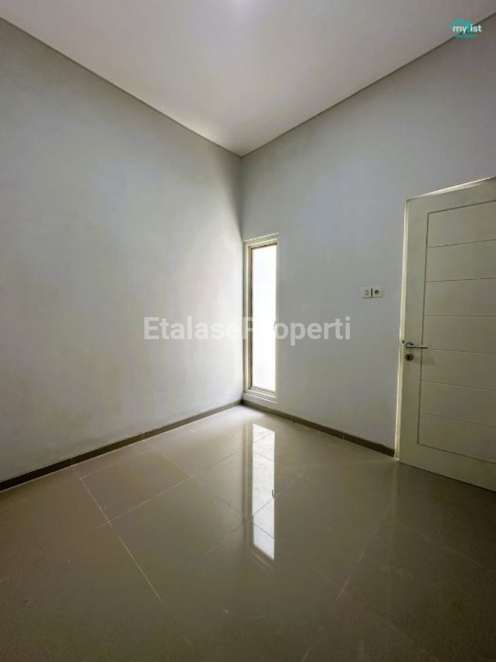 Foto properti Rumah Baru Di Gununganyar Modern Tengah Rungkut Wonorejo 5