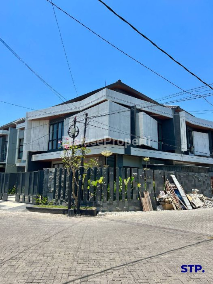 Foto properti Rumah Baru Modern Minimalis Di Manyar Indah Tipe Hoek 1
