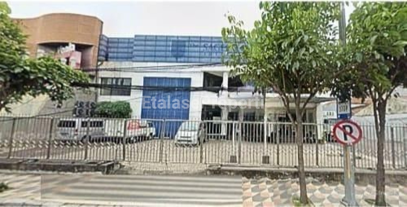 Foto properti FOR RENT GEDUNG KOMERSIAL MAYJEND SUNGKONO Nol Jalan Raya Protokol 1