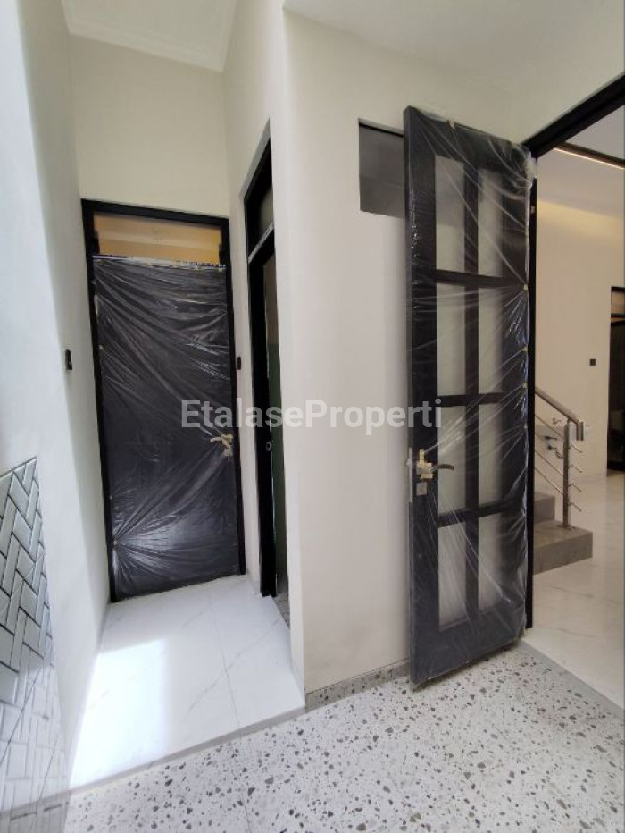Foto properti Jual Rumah Dharmahusada Indah 5