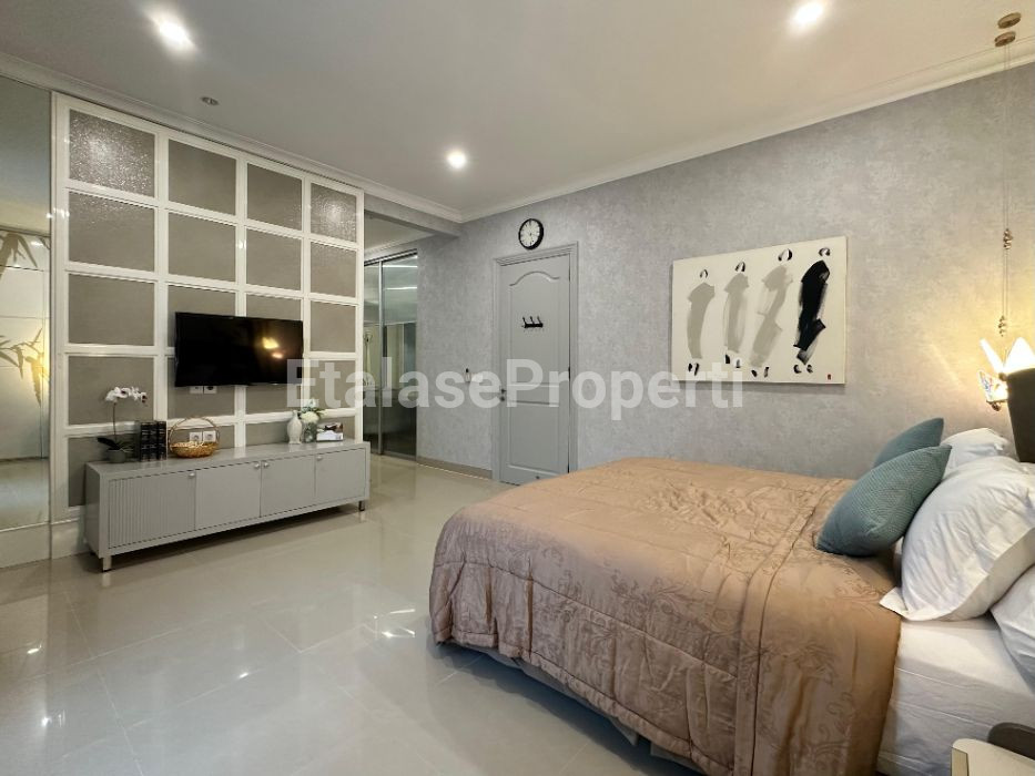 Foto properti DISEWAKAN RUMAH  FURNISH BAGUS N MEWAH  Wisata Bukit Mas 1 4