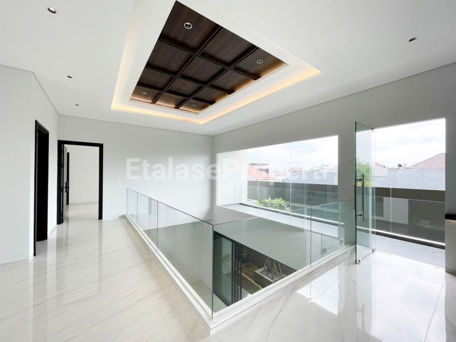 Foto properti *Dijual Rumah Citraland Cluster Somerset* 5