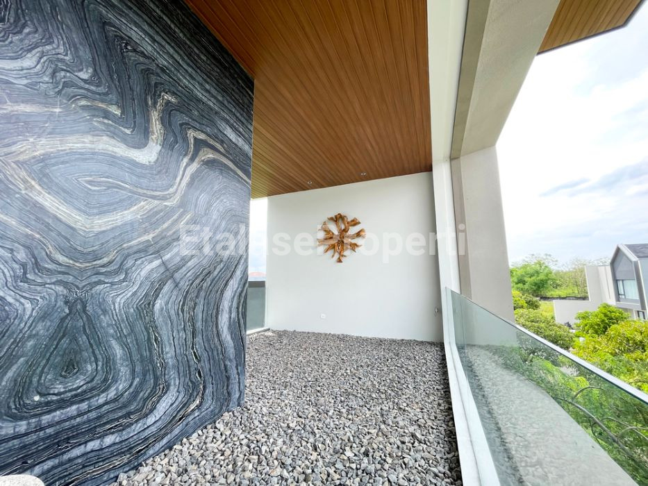 Foto properti *Dijual Rumah Citraland Cluster Somerset* 7