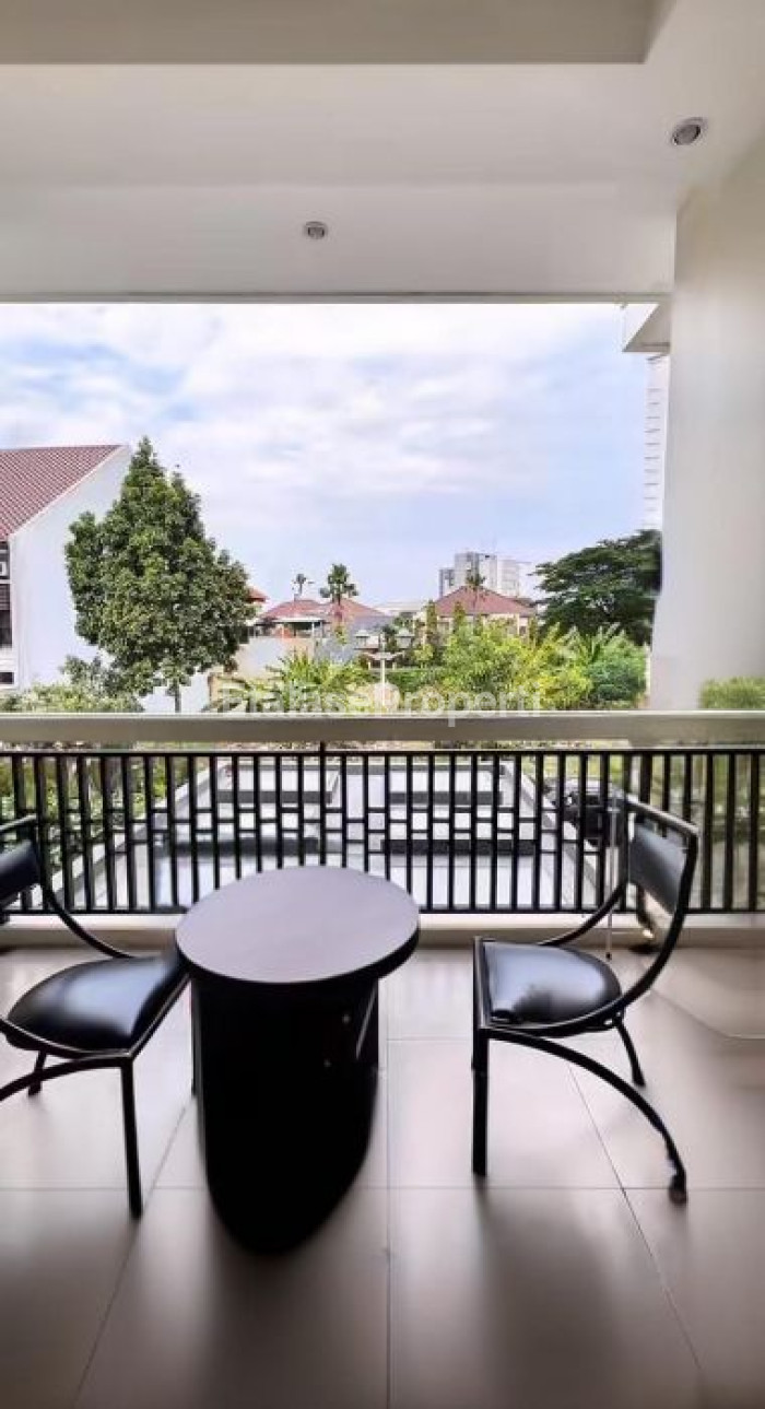 Foto properti Rumah Mewah Pojok Siap Huni Di  Floraya Margorejo 3