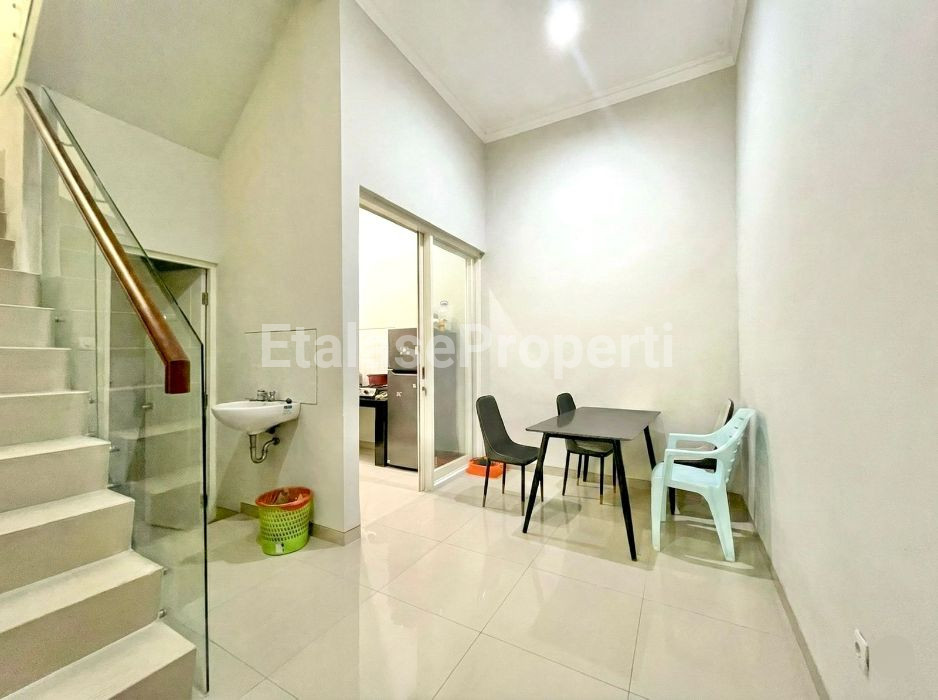 Foto properti *Dijual Rumah Taman Sutorejo Timur* 5