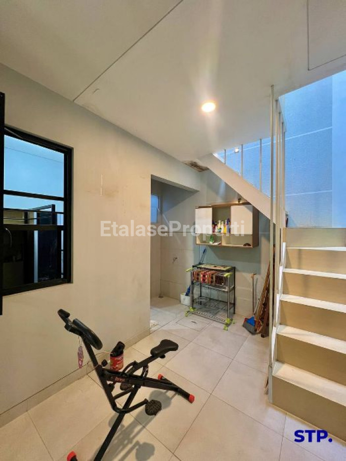 Foto properti Sewa Rumah Furnished Di Cluster Aruba Villa Di Grand Island Pakuwon City 5