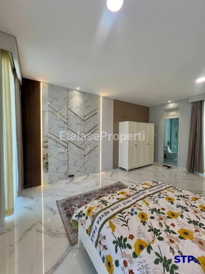 Foto properti Sewa Rumah Furnished Di Cluster Aruba Villa Di Grand Island Pakuwon City 9