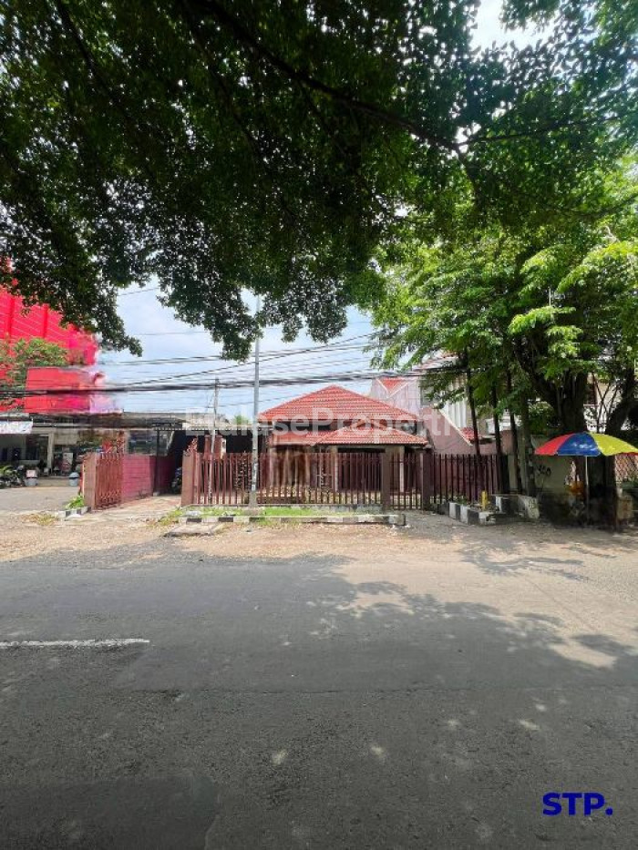 Foto properti Jual Under Market - Rumah Komersil Raya Tenggilis Mejoyo 1