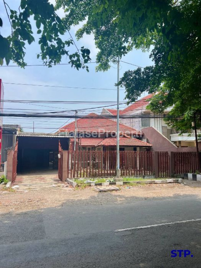 Foto properti Jual Under Market - Rumah Komersil Raya Tenggilis Mejoyo 2