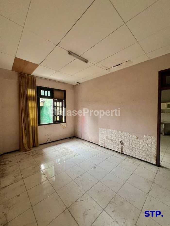 Foto properti Jual Under Market - Rumah Komersil Raya Tenggilis Mejoyo 7