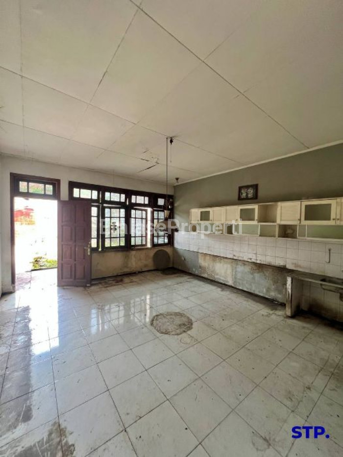 Foto properti Jual Under Market - Rumah Komersil Raya Tenggilis Mejoyo 8