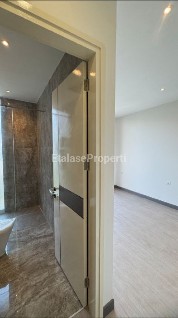 Foto properti Dijual Cepat Rumah Baru Di Citraland Cluster Woodland 5