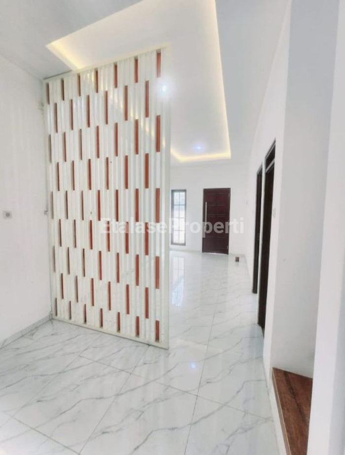 Foto properti Rumah Baru 2 Lantai Di Lontar Dekat Graha Natura Dan Pakuwon Mall 2