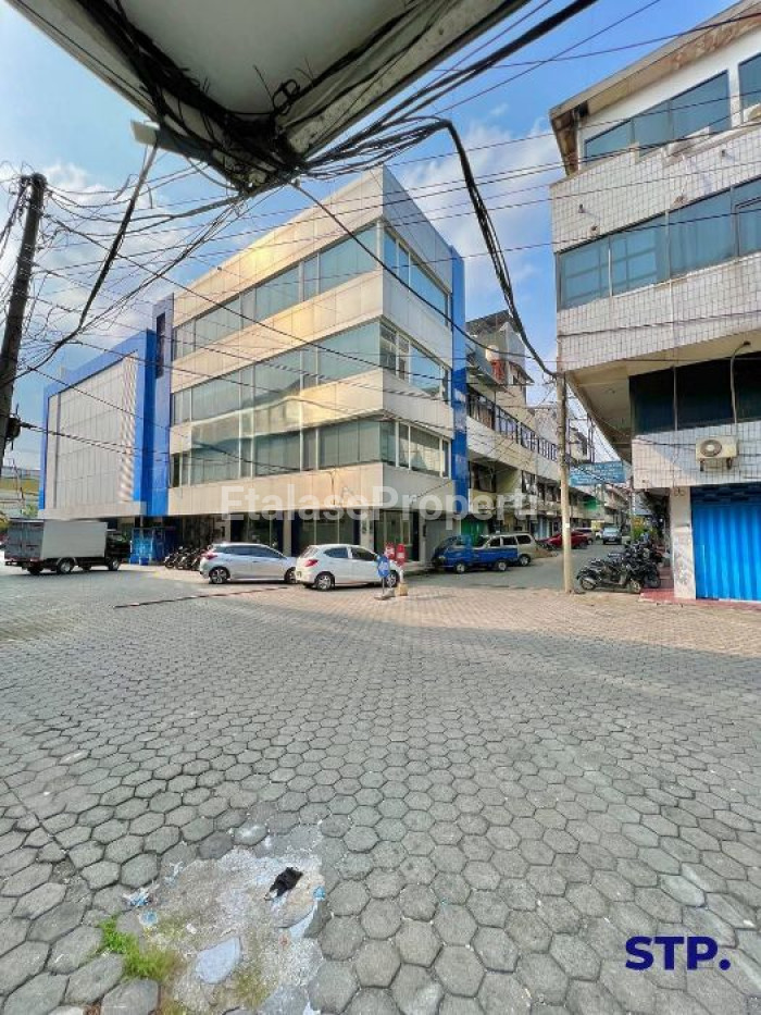 Foto properti Sewa Ruko RMI Ngagel Posisi Hoek 3