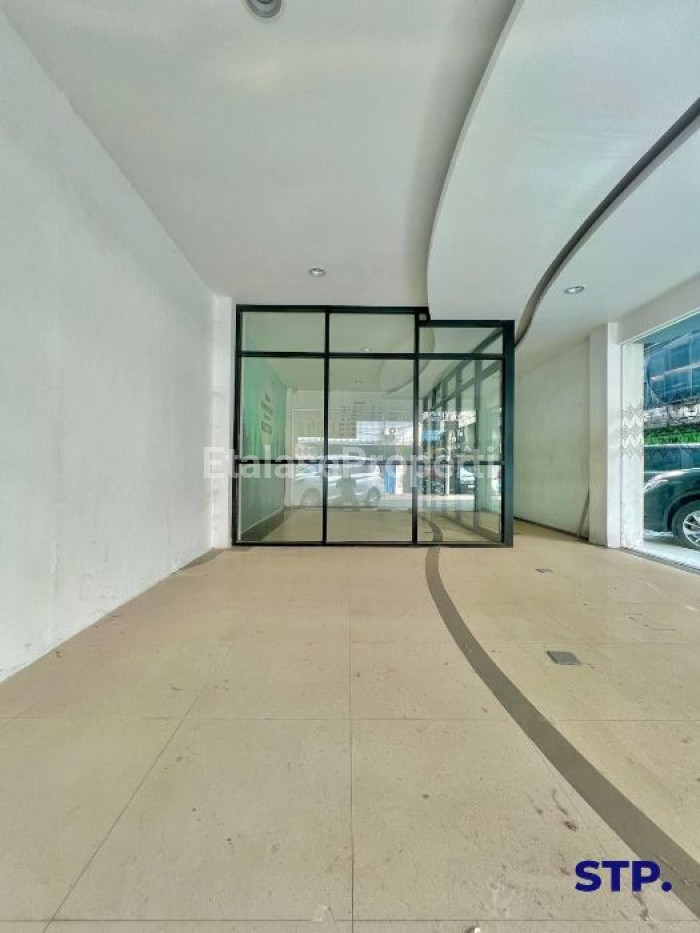 Foto properti Sewa Ruko RMI Ngagel Posisi Hoek 4