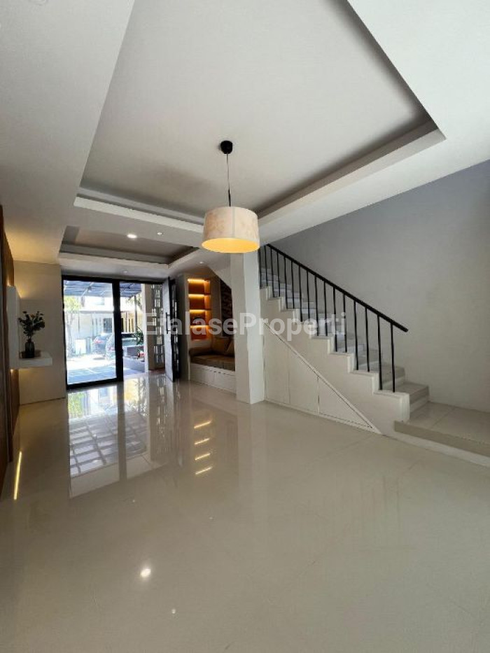 Foto properti Rumah Baru Semi Furnished Di Dian Istana Cluster Moca Vrbana 5