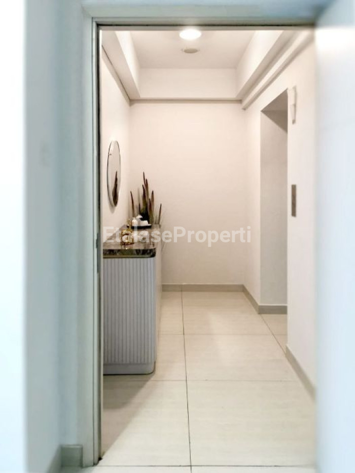 Foto properti Apartemen La Riz Mansion 2 Bedroom Private Lift Lantai P9 4