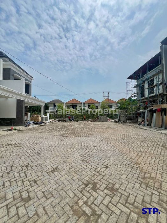 Foto properti Sisa 1 Unit, Rumah Baru Modern Di Galaxi Bumi Permai Araya Tahap 2, Surabaya 3