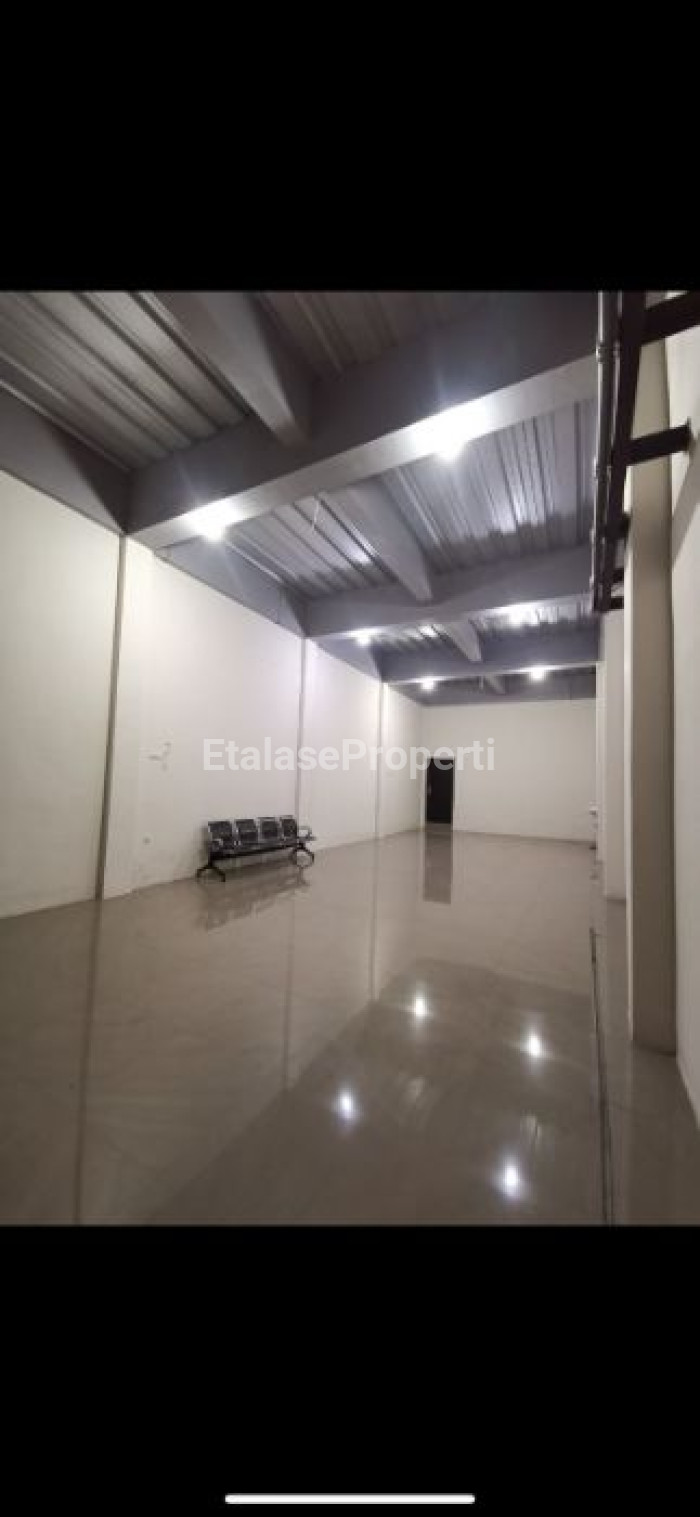 Foto properti Ruko Baru Siap Pakai Sudirman Mojokerto 3