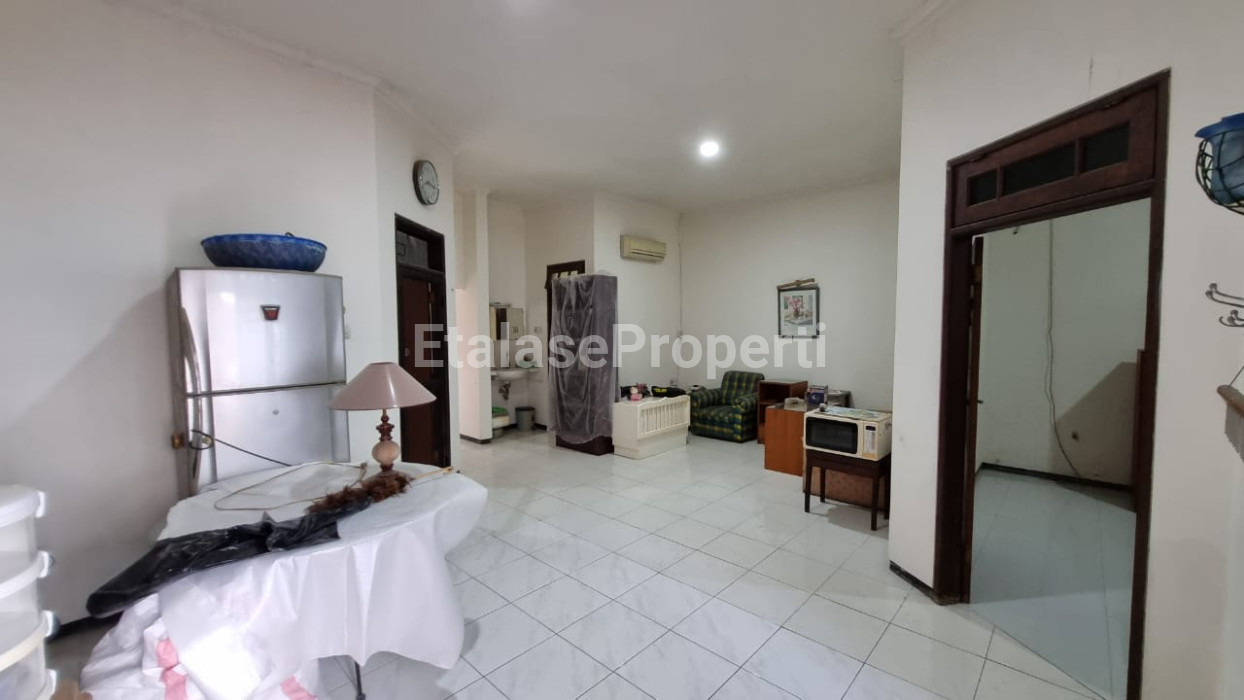 Foto properti *Dijual Rumah Taman Pondok Indah (TPI), Wiyung* 4