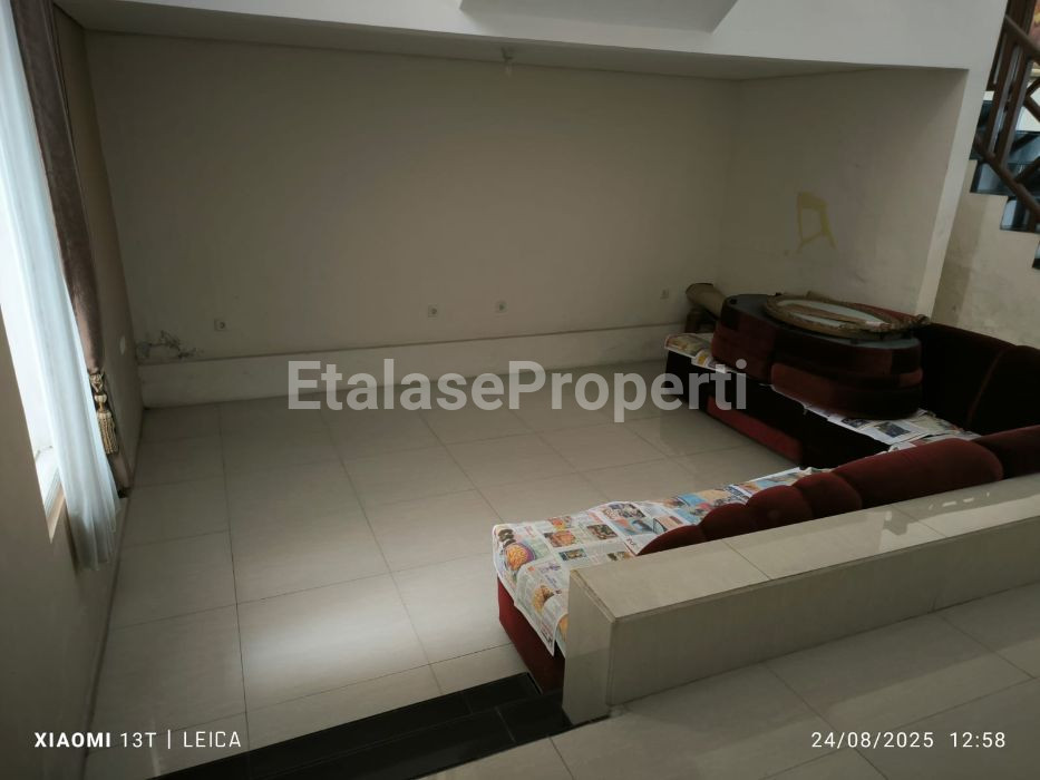 Foto properti Kutisari Indah Berikut Furnished Baru Jual Murah 3