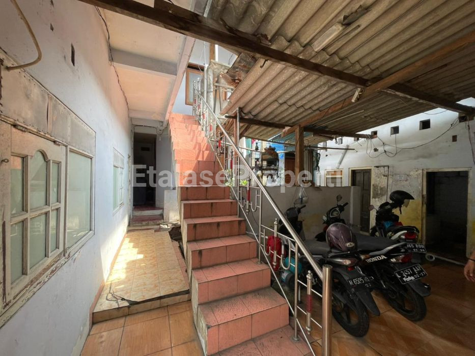 Foto properti *Dijual Cepat!! Lahan Komersial Raya Wiyung* 6