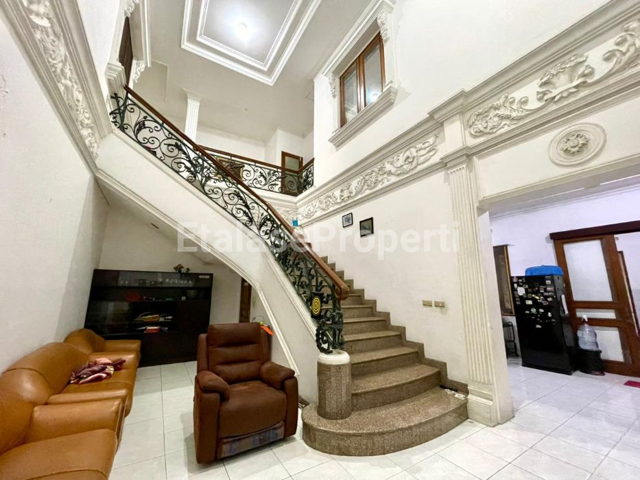 Foto properti *Dijual Rumah / Lahan Komersial 0 Jalan Raya Gubeng, Surabaya Pusat* 5