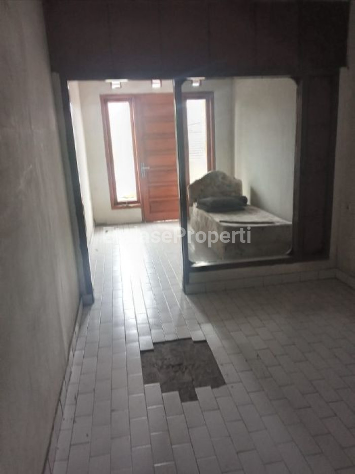 Foto properti Dijual Rumah Luas Di Rungkut Barata Surabaya Dekat Akses Tol Juanda 9