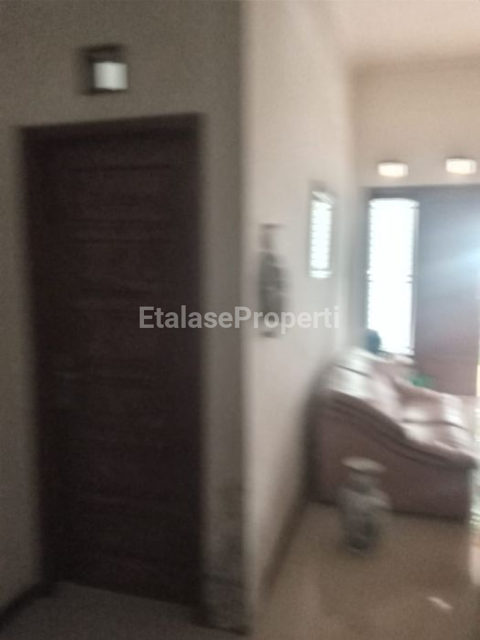 Foto properti Dijual/disewa Rumah Luas Di Rungkut Barata Surabaya Dekat Akses Tol Juanda 3