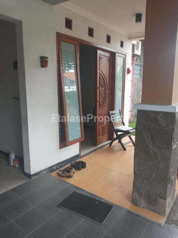 Foto properti Dijual/disewa Rumah Luas Di Rungkut Barata Surabaya Dekat Akses Tol Juanda 6