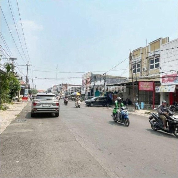 Foto properti Disewakan Ruko 1 Lantai Di Raya Manukan 5