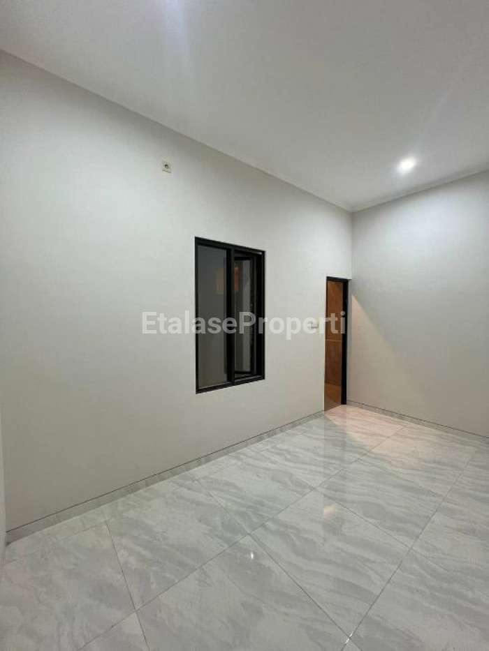 Foto properti Rumah Baru Modern Di Wisma Mukti Jalan Utama Tipe A 8