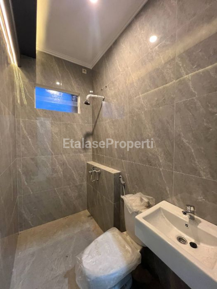 Foto properti Rumah Baru Modern Di Wisma Mukti Jalan Utama Tipe A 10