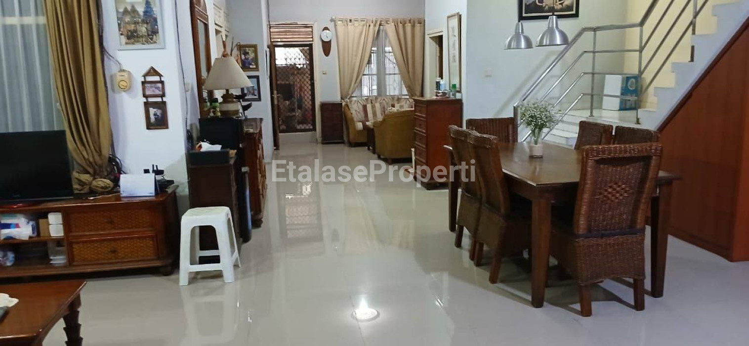 Foto properti Rumah 2 Lantai Di Perumahan Manyar Jaya Siap Huni 5