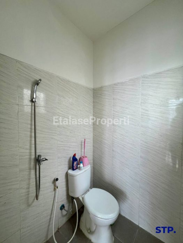 Foto properti Jual Ruko 3 Lantai Eastern Park Depan Sukolilo Dian Regency II 9