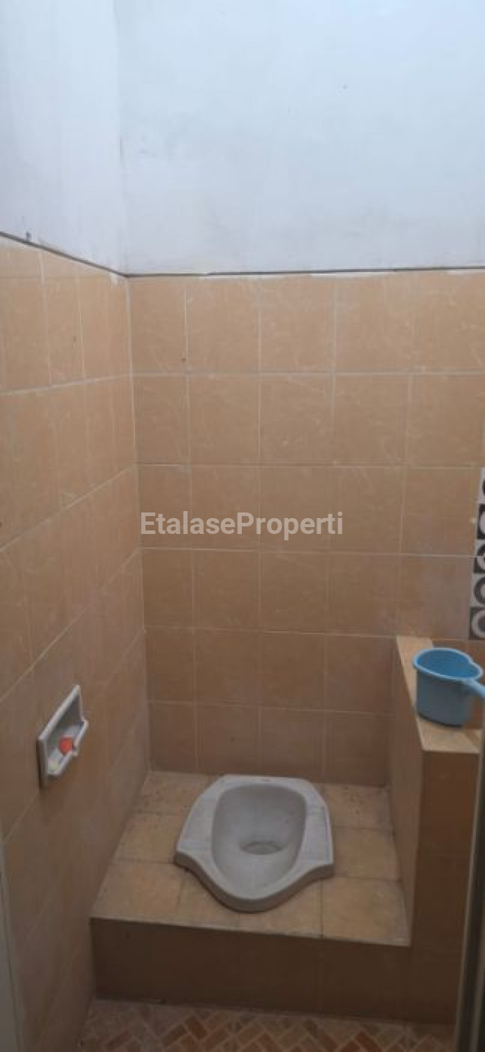 Foto properti Disewakan Rumah Siap Huni Di Ketintang Madya Kencana Dekat Royal Plaza, Univ.Bayangkara, Masjid Agung Surabaya 5