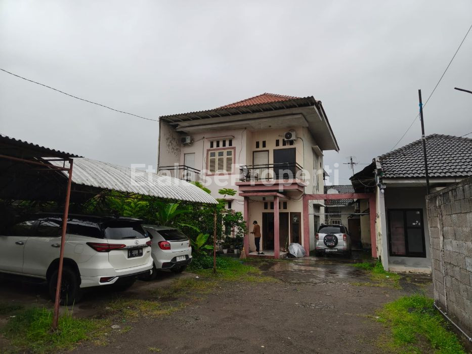 Foto properti Dijual :  Tanah Dan Bangunan Jl. Raya Wiyung 1