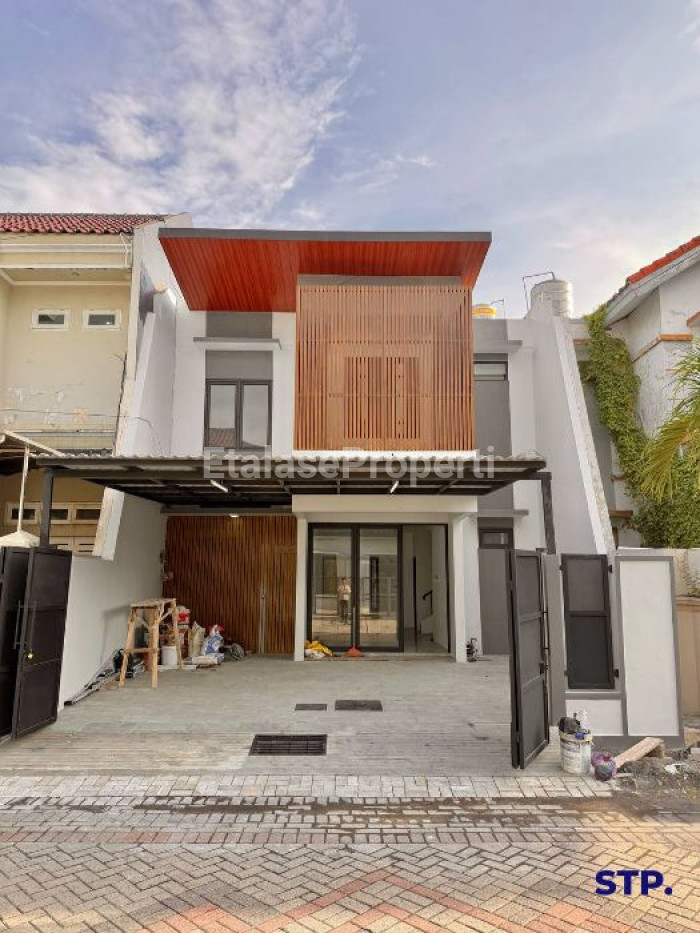 Foto properti Jarang Ada 2M-an! Rumah Full Renovasi Di Dharmahusada Mas 1