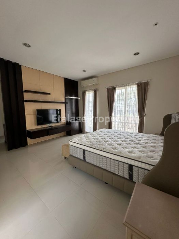 Foto properti Dijual Rumah Citraland 2 Lantai 4