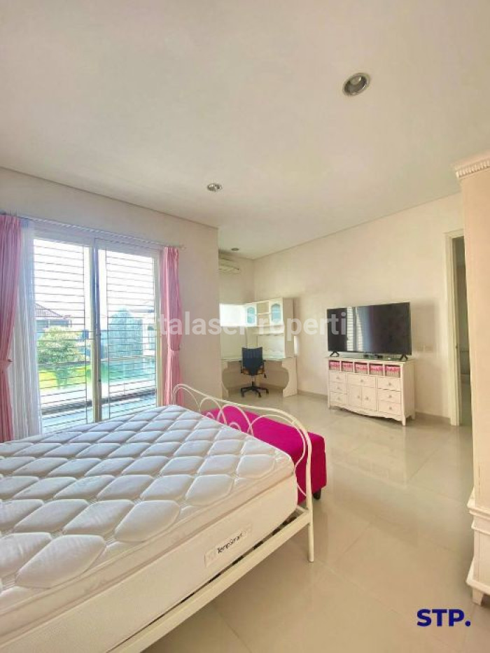 Foto properti Sewa Rumah Mewah Citraland Cluster Raffles Garden Full Furnished 8