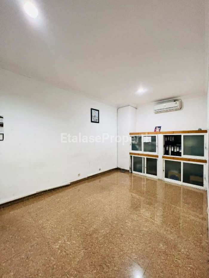 Foto properti Gudang Siap Pakai Di Sentra Pergudangan Bambe Driyorejo - Lantai EPOXY 6