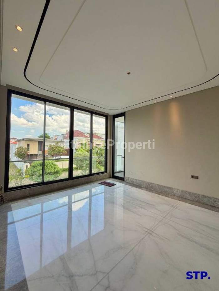 Foto properti Rumah Baru High Spec Di Regency 21, Surabaya Timur 7