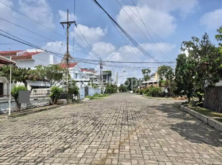 Foto properti Dijual Rumah Di Dharmahusada Utara 3