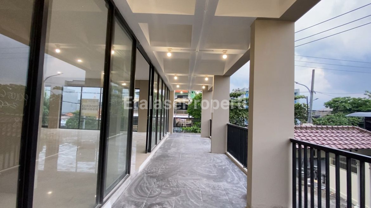 Foto properti Disewakan Gedung Ruko Baru Di Raya Mulyosari 10