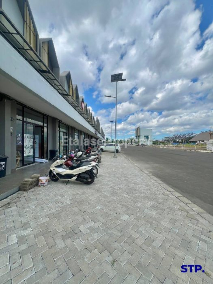 Foto properti Disewakan, Ruko 2 Lantai Di Main Boulevard Grand Eastern Sukolilo 2