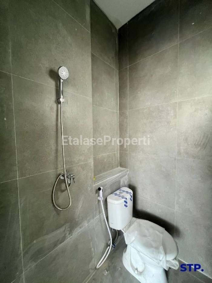 Foto properti Disewakan, Ruko 2 Lantai Di Main Boulevard Grand Eastern Sukolilo 8