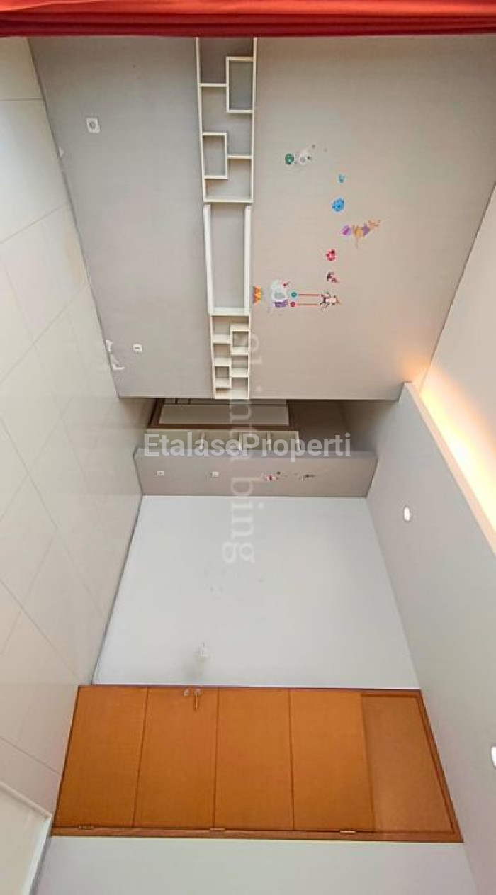 Foto properti Sewa Rumah Margorejo Indah 10