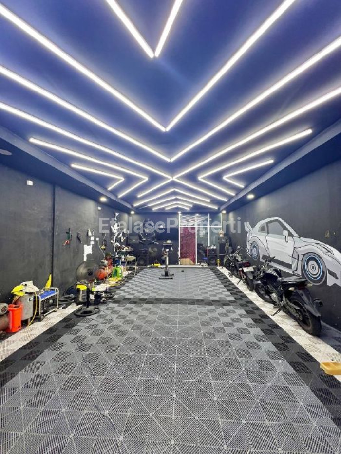 Foto properti Dijual Bangunan Komersial Di Driyorejo Gresik Siap Pakai 1