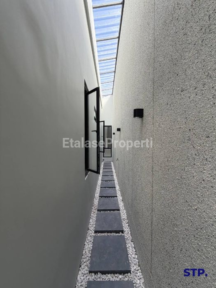 Foto properti Rumah Sudah Renovasi Di Nirwana Eksekutif 6