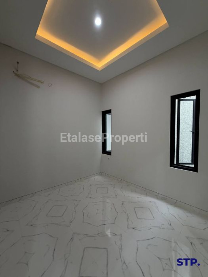 Foto properti Rumah Sudah Renovasi Di Nirwana Eksekutif 8